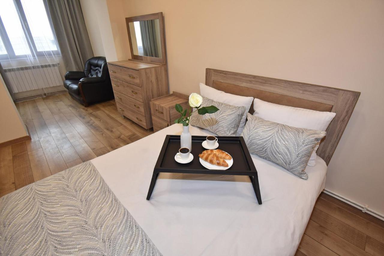 2 Bedroom Apartment, Quiet And Spacious Ереван Экстерьер фото