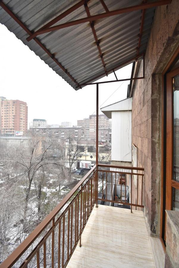 2 Bedroom Apartment, Quiet And Spacious Ереван Экстерьер фото