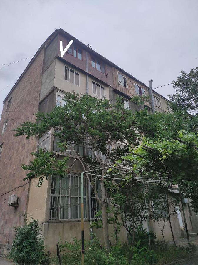 2 Bedroom Apartment, Quiet And Spacious Ереван Экстерьер фото